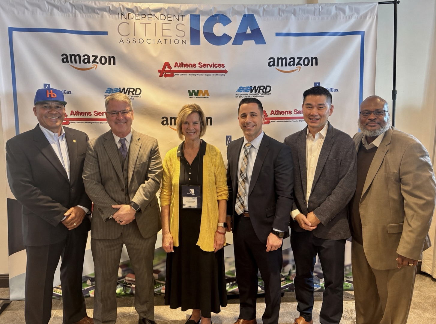 Group photo at an Independent Cities Association event.